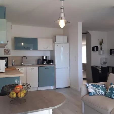 Modern With Balcony In Daire *